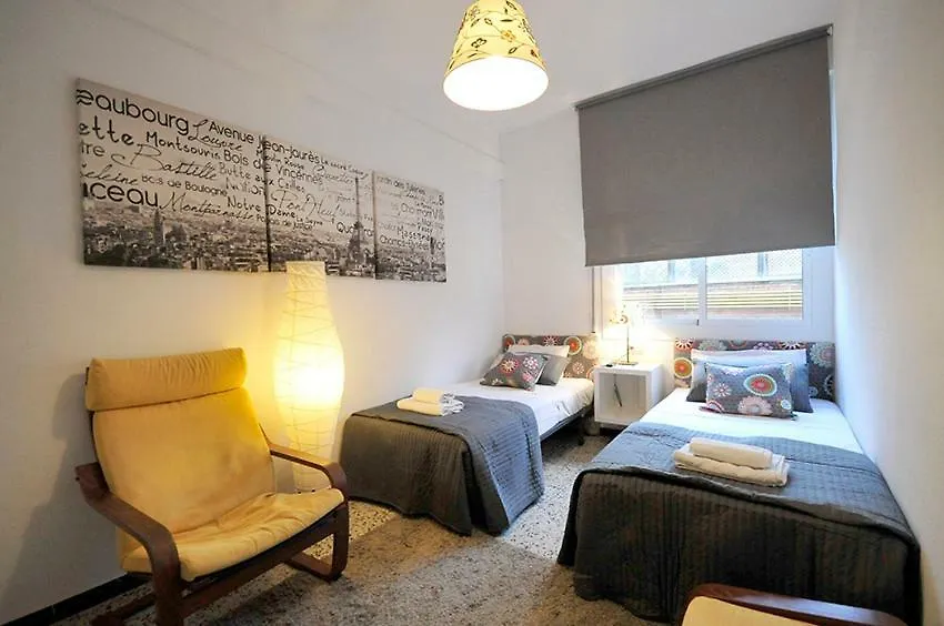 برشلونة Julian S Apartments بيت ضيافة